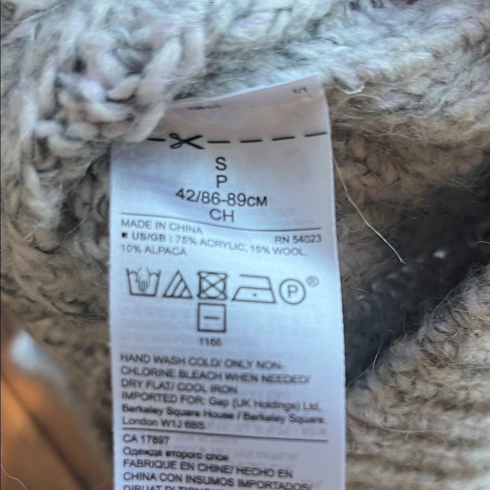 NWOT Banana Republic Gray Turtleneck Italian Yarn Sweater - Size Small - Picture 8 of 9